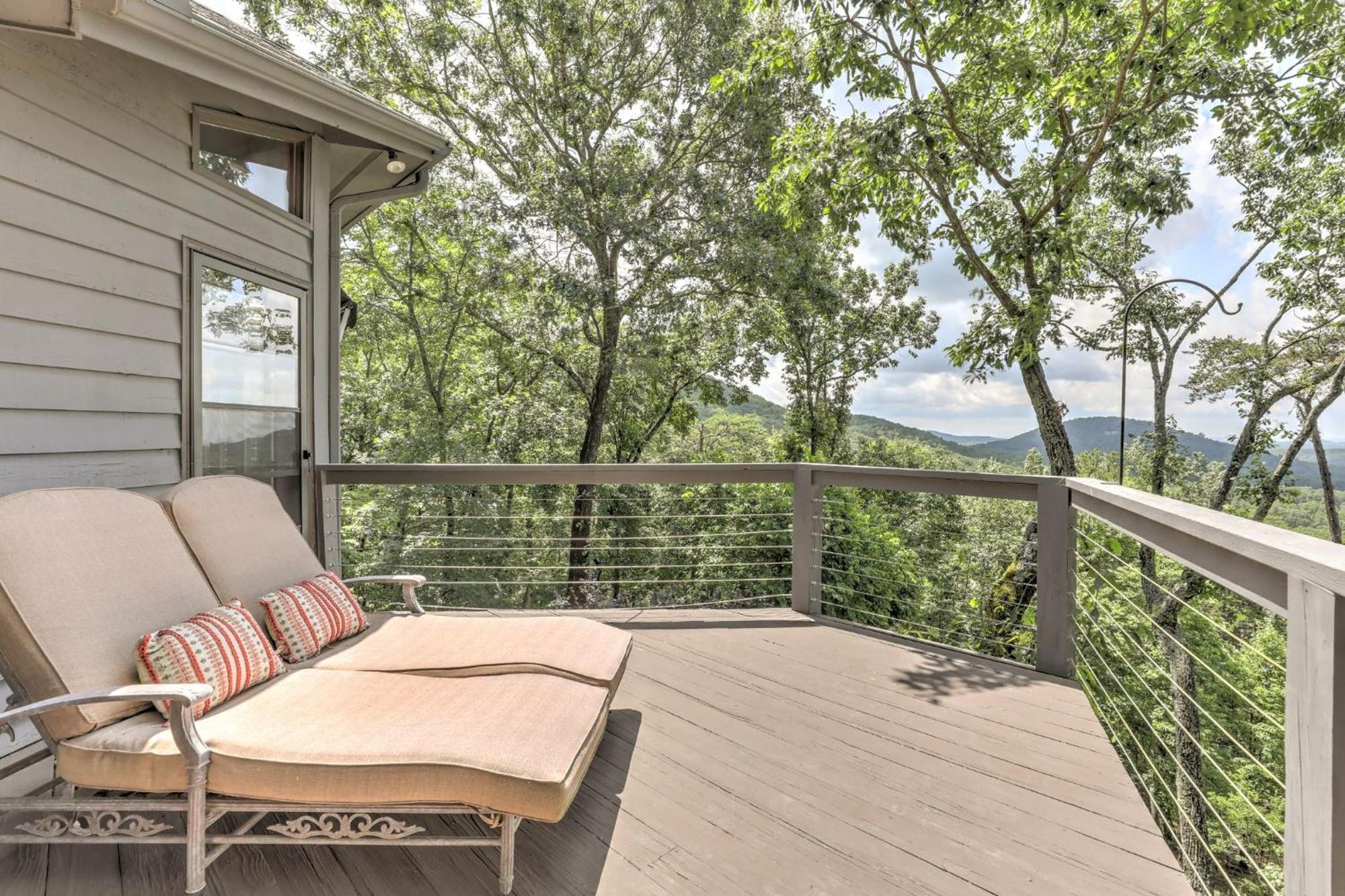 Falken Haus - Relax In Seclusion With Panoramic Lake Views Jasper Eksteriør billede